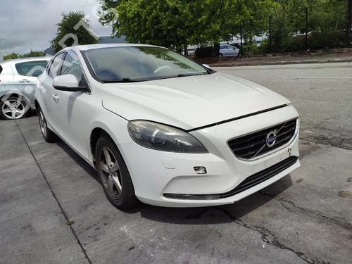 Other VOLVO V40 Hatchback (525) D2 | BP35901817O1 - Image 3