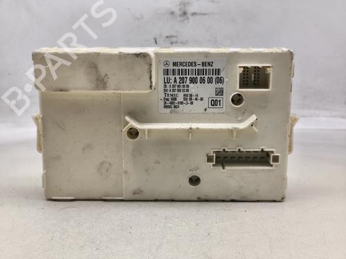 Used Fuse box Fuse box MERCEDES-BENZ E-CLASS Coupe (C207) E 350 CDI (207.322) (231 hp) 35819060 35819060