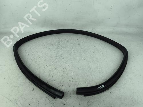 Gummiliste Gummiliste SUZUKI SWIFT III (MZ, EZ) 1.3 (RS413, ZC11S) (91 hp) 34695641 34695641