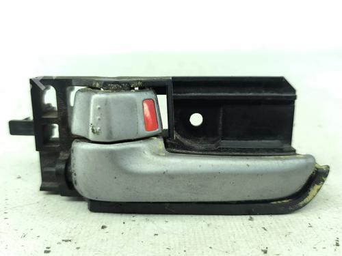 Used Rear left interior door handle Rear left interior door handle SUZUKI SWIFT III (MZ, EZ) 1.3 (RS413, ZC11S) (91 hp) 34695623 34695623