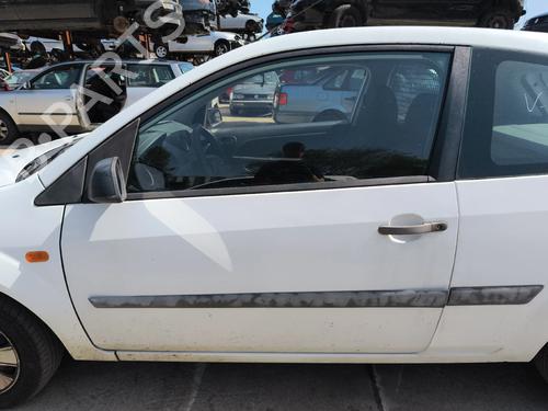Used Left front door Left front door FORD FIESTA V Van 1.4 TDCi (68 hp) 35952378 35952378