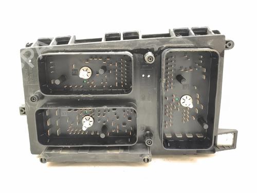 Used Fuse box Fuse box 35958791 35958791