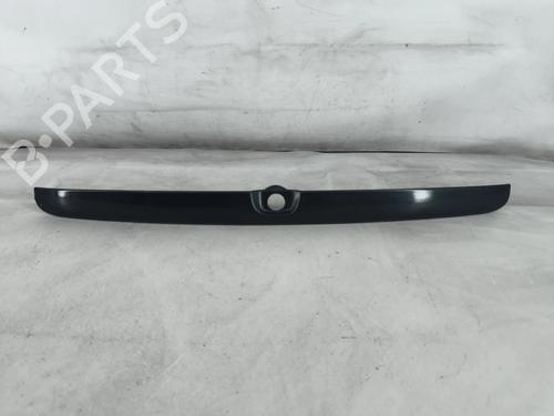 door-moulding-trim-opel-vectra-b-j96-1995-1996-1997-1998-1999-2000-2001-2002-2003-2004-35958825 main image