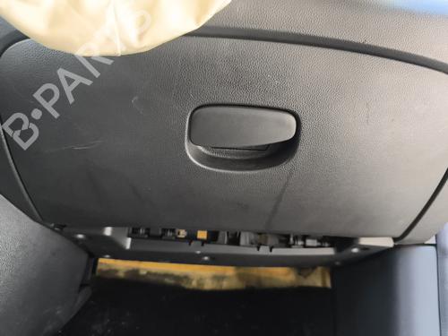Hanskerom Hanskerom RENAULT CLIO IV (BH_) 1.5 dCi 75 (75 hp) 36088551 36088551