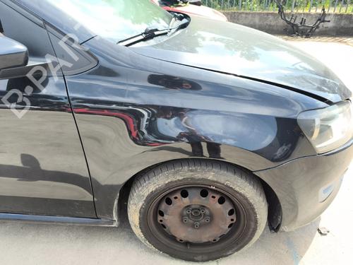 Guarda-lamas direito Guarda-lamas direito VW POLO V (6R1, 6C1) 1.2 TDI (75 hp) 36088673 36088673