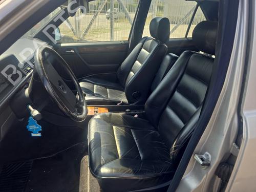 Sæde sæt Sæde sæt MERCEDES-BENZ 124 Saloon (W124) 200 E (124.021) (122 hp) 36112998 36112998