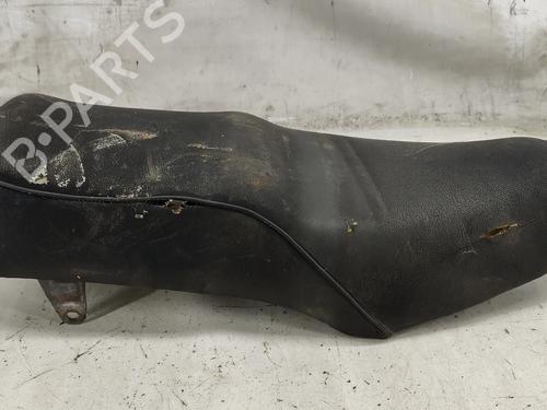 Left front seat SUZUKI MOTORCYCLES GN GN 250 (NJ 42 A) | BP36158245C15 - Image 4