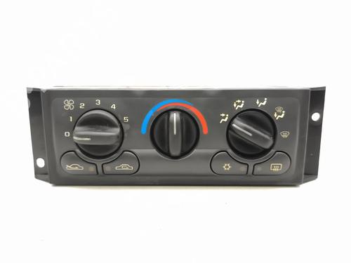 Used Climate control Climate control OPEL SINTRA (APV) 2.2 i 16V (OUN16, Y94) (141 hp) 36158234 36158234
