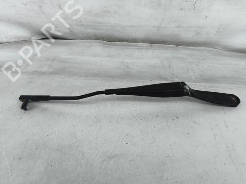 Used Front windshield wiper arm Front windshield wiper arm 36165289 36165289