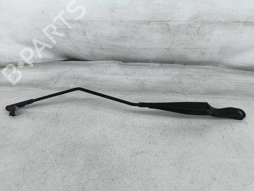 Used Front windshield wiper arm Front windshield wiper arm 36165290 36165290
