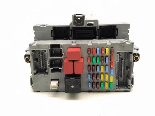 Used Fuse box Fuse box 36167706 36167706