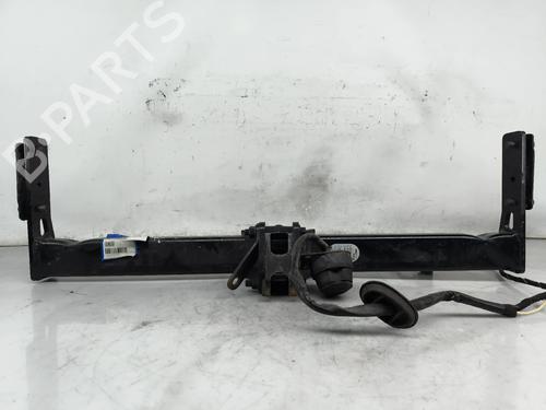 tow-ballmechanism-volvo-v40-hatchback-525-2012-2013-2014-2015-2016-2017-2018-2019-36232384 main image