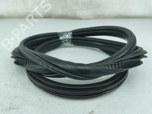 Used Rubber door seal Rubber door seal MINI MINI (F55) One First (75 hp) 36141372 36141372