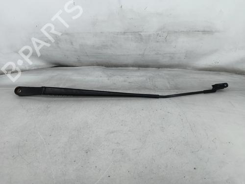 Used Front windshield wiper arm Front windshield wiper arm 36232377 36232377