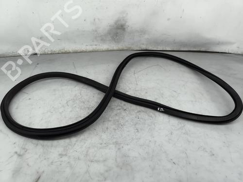 Used Rubber door seal Rubber door seal MERCEDES-BENZ CLA (C118) CLA 180 d (118.310) (116 hp) 36138419 36138419