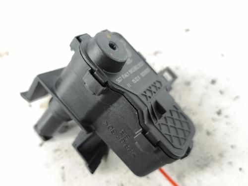BP35901885E18 main image