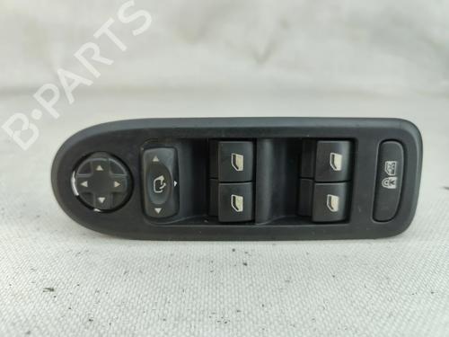 Used Left front window switch Left front window switch 36263680 36263680