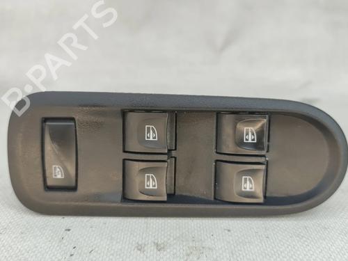 left-front-window-switch-dacia-duster-hs_-2010-2011-2012-2013-2014-2015-2016-2017-2018-36186389 main image