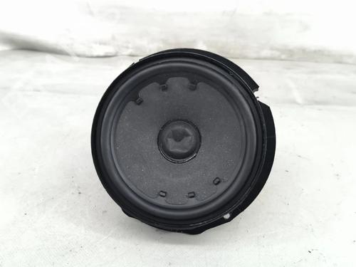 speaker-vw-t-roc-a11-d11-2017-36305321 main image