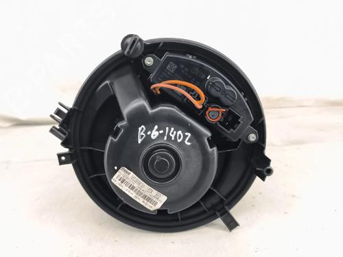 Heater blower motor VW T-ROC (A11, D11) 1.0 TSI | BP36305282M62 - Image 4