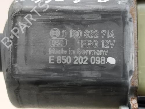 Left front window motor VW T-ROC (A11, D11) 1.0 TSI | BP36305278E21 - Image 9