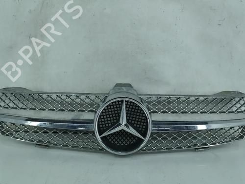 grille-mercedes-benz-cls-c219-2004-2005-2006-2007-2008-2009-2010-2011-36363635 main image