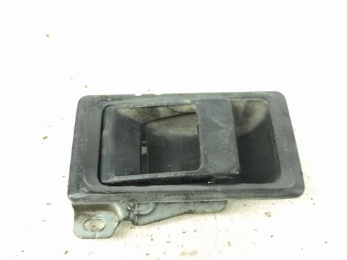 Used Front right interior door handle Front right interior door handle LAND ROVER DEFENDER Station Wagon (L316, L315) 2.5 TDI 4x4 (L316) (113 hp) 36092892 36092892