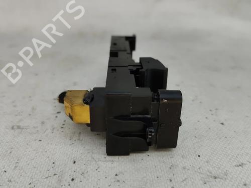 Left front window switch VW GOLF IV (1J1) 1.4 16V | BP36388588I27 - Image 3