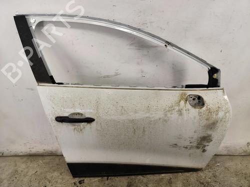 right-front-door-renault-clio-iv-bh_-2012-2013-2014-2015-2016-2017-2018-2019-2020-2021-36453742 main image