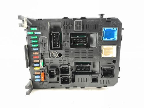 Used Fuse box Fuse box 36563324 36563324