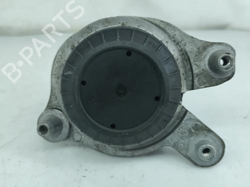 Used Engine mount Engine mount MERCEDES-BENZ C-CLASS T-Model (S205) C 200 BlueTEC / d (205.237) (136 hp) 36639977 36639977