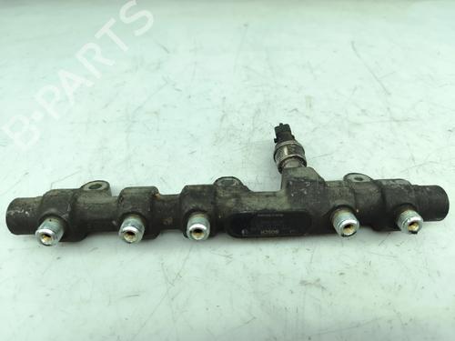 injection-rail-alfa-romeo-156-932_-1997-1998-1999-2000-2001-2002-2003-2004-2005-36568010 main image