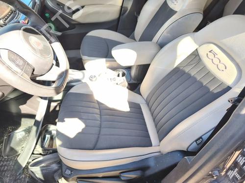 seats-set-fiat-500x-334_-2014-36755709 main image