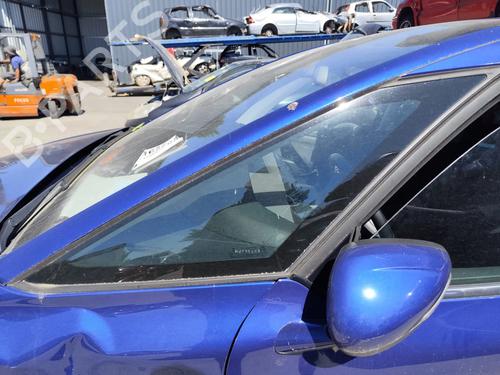 front-left-quarter-glass-citroen-c4-picasso-ii-2013-36755735 main image