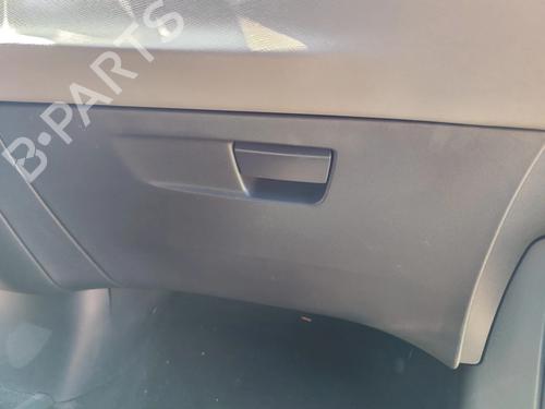 glove-box-citroen-c4-picasso-ii-2013-36755730 main image