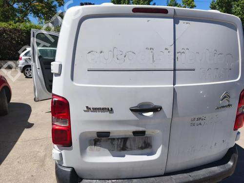 left-tailgate-citroen-jumpy-iii-bus-v_-2016-36778649 main image