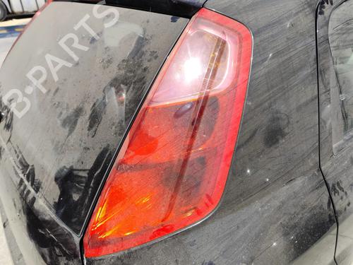 right-taillight-fiat-grande-punto-199_-2005-36778773 main image