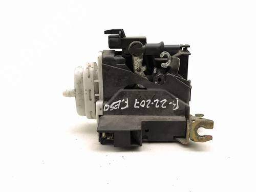 front-left-lock-audi-a4-b5-8d2-1994-1995-1996-1997-1998-1999-2000-2001-36860505 main image