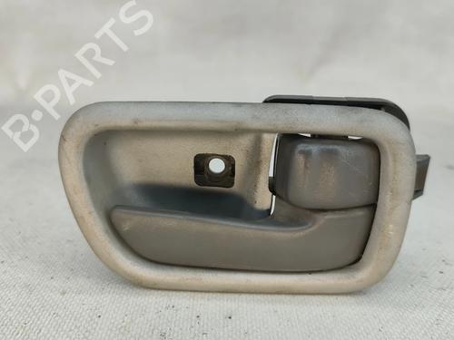 Maniglia interna posteriore destra Maniglia interna posteriore destra TOYOTA AVENSIS (_T22_) 1.6 i (AT220_, AT220R) (110 hp) 36867719 36867719
