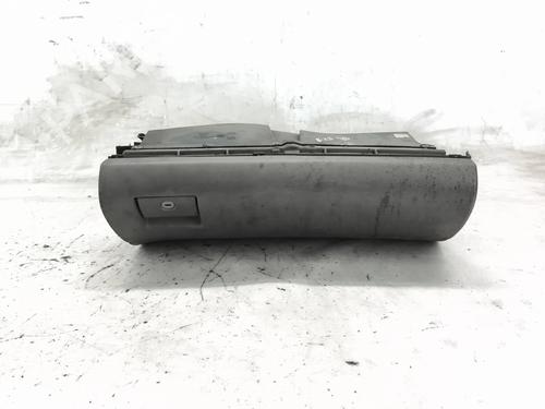 glove-box-audi-a4-b5-8d2-1994-1995-1996-1997-1998-1999-2000-2001-36810146 main image