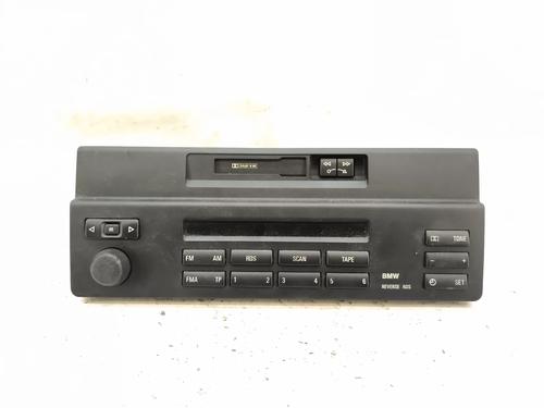radio-bmw-5-e39-1995-1996-1997-1998-1999-2000-2001-2002-2003-37001418 main image