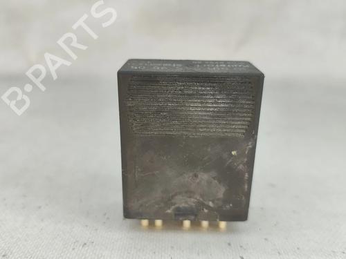 Used Switch Switch MERCEDES-BENZ 124 Saloon (W124) 200 E (124.021) (122 hp) 36889766 36889766