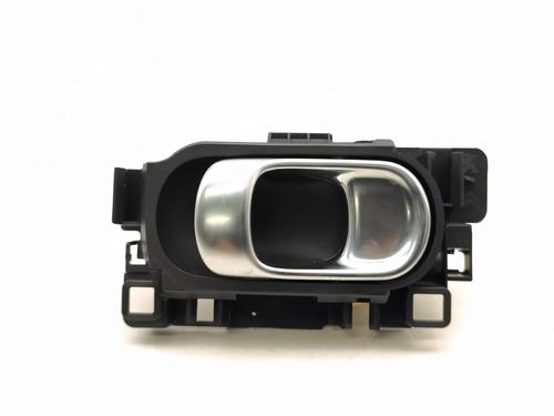 Used Rear right interior door handle Rear right interior door handle 37001487 37001487