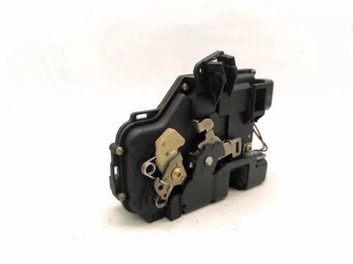 Front left lock AUDI A4 B6 (8E2) 1.9 TDI | BP37001573C98 - Image 5