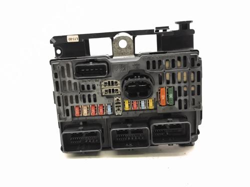 Used Fuse box Fuse box 37002213 37002213
