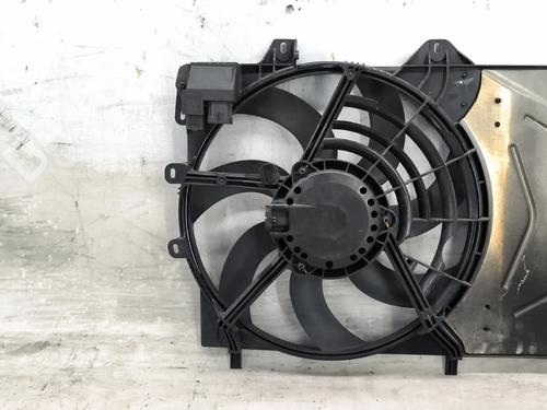 Radiator fan CITROËN C4 CACTUS 1.6 BlueHDi 100 | BP37001735M35 - Image 5