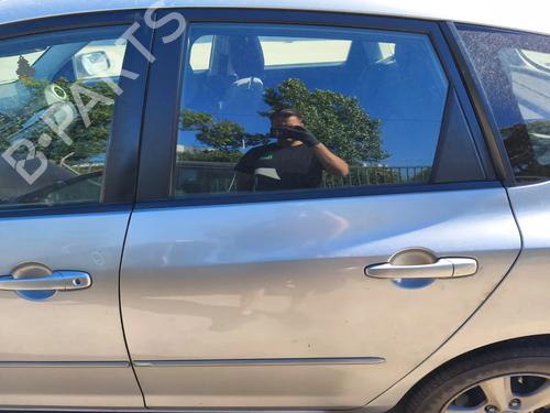 Used Left rear door Left rear door 37028593 37028593