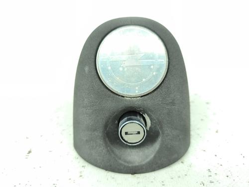 Used Tailgate handle Tailgate handle 37028603 37028603