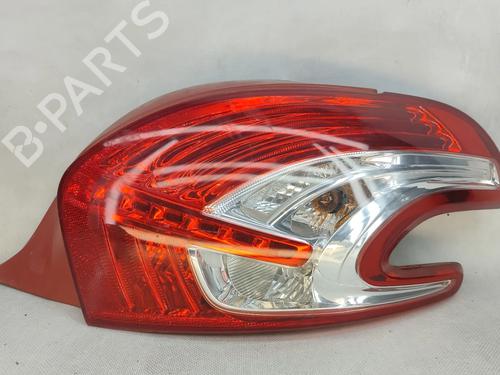 Used Right taillight Right taillight 37070805 37070805