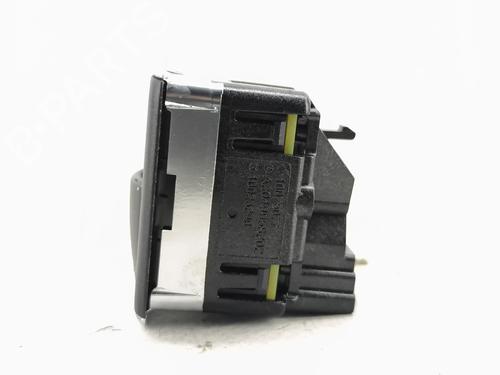 Right rear window switch TESLA MODEL S (5YJS) 90D AWD | BP36889753I28 - Image 4